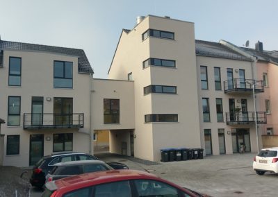 Mehrfamilienhaus mit Praxis in Naunhof